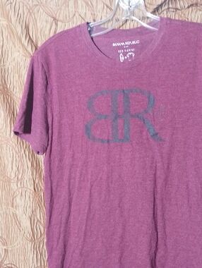 Banana Republic Women's Short Sleeve Tee - Burgundy